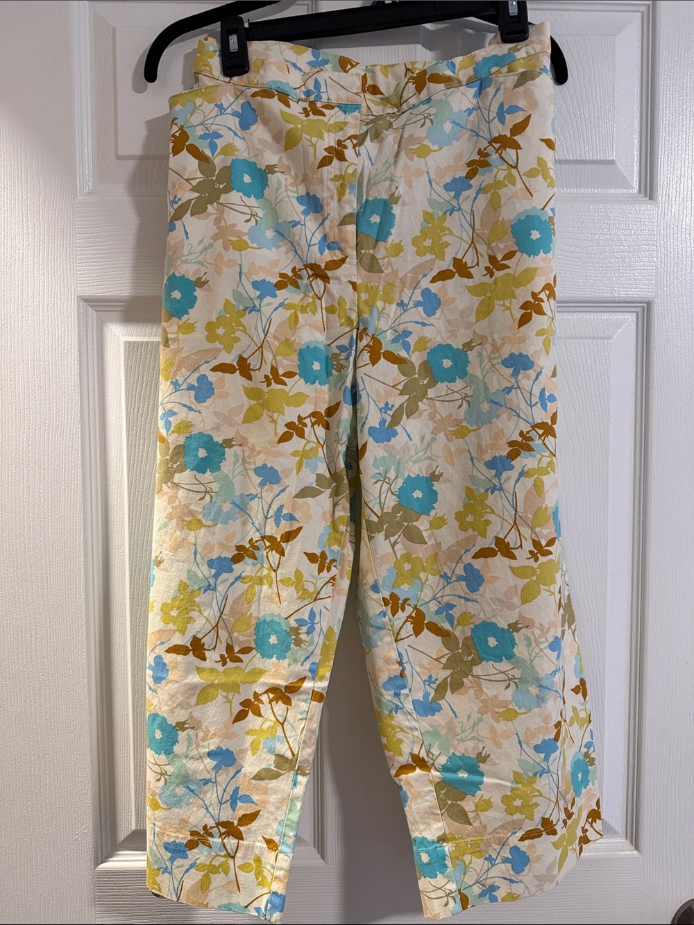 Sag Harbor Cream Floral Pull-On Pants with Turquoise & Mustard Accents size 18w